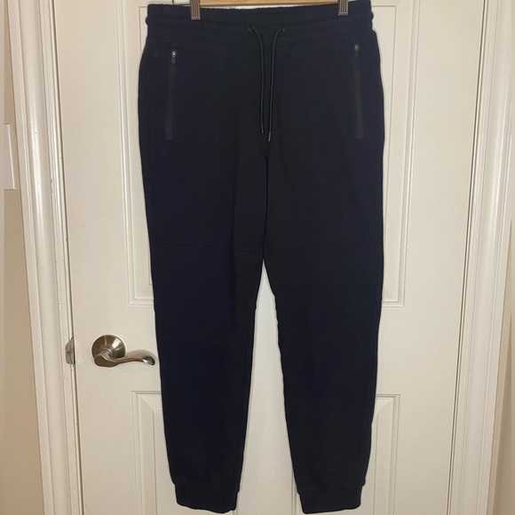 H&M Black Slim Fit Men’s Sweatpants | Size Small | EUC - Picture 2 of 6